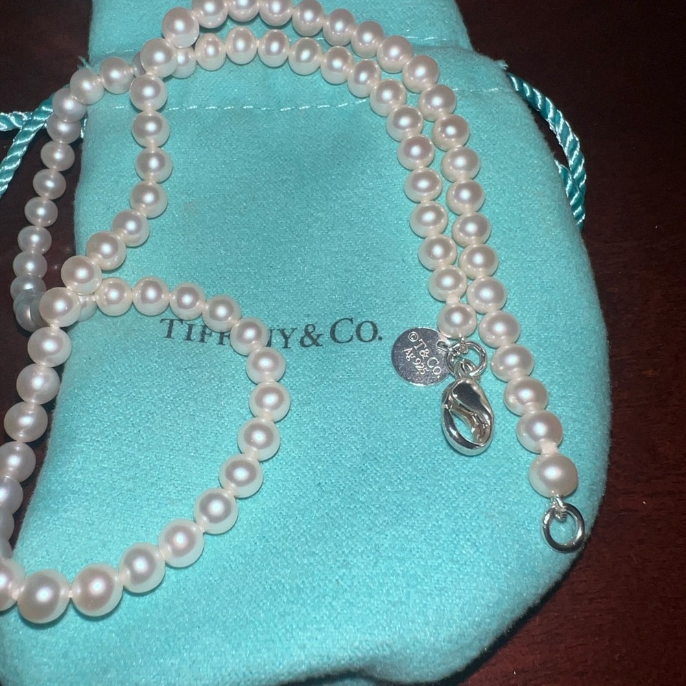 Ziegfeld Collection 5-6 pearl necklace